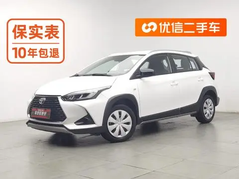 Toyota YARIS L 2022 — фото 1