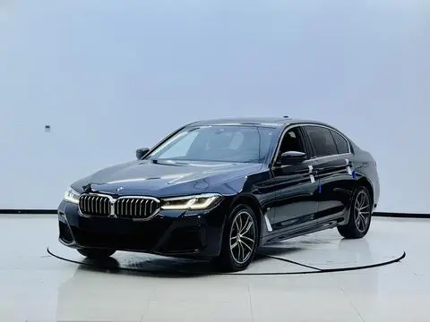 BMW 5 Series 2022 — фото 1