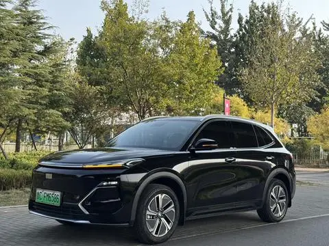 Geely 星舰7 EM-i 2025