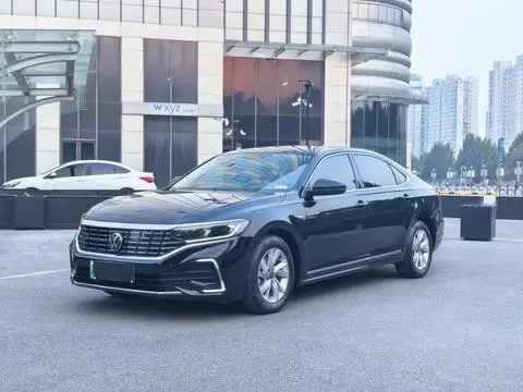 Volkswagen PassatPHEV 2022