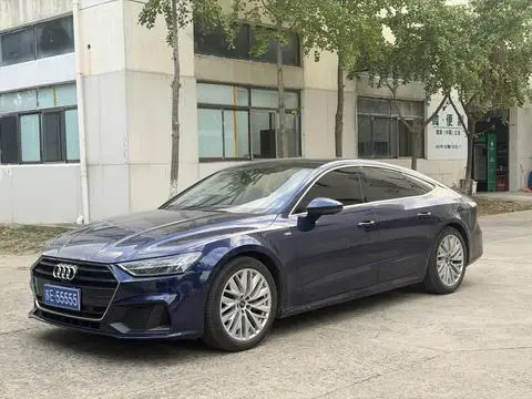 Audi A7 2021 — фото 1