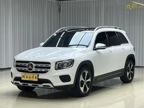 Mercedes-Benz GLB 2023