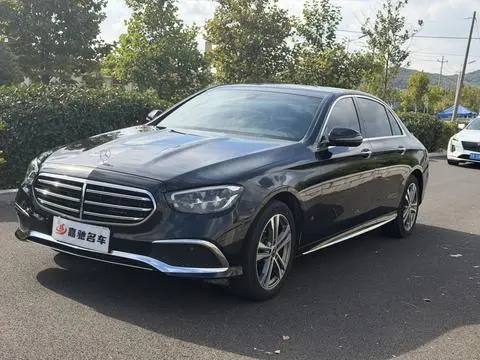 Mercedes-Benz E-Class 2022 — фото 1