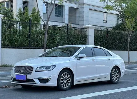 Lincoln MKZ 2020