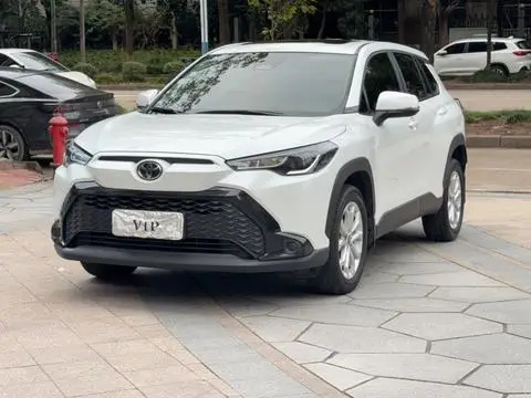 Toyota Frontlander 2024