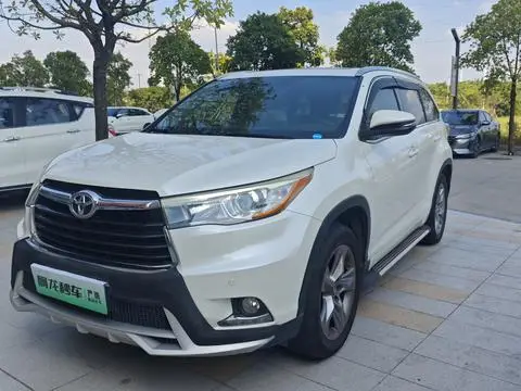 Toyota Highlander 2017 — фото 1