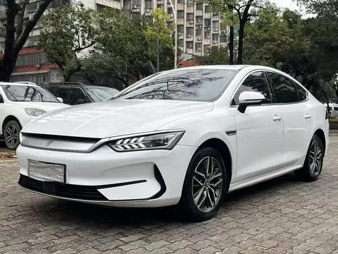 BYD 秦PLUS EV 2021 — фото 1
