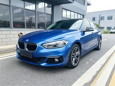 BMW 1 Series 2018 — фото 1