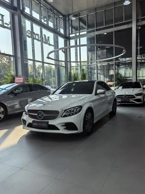 Mercedes-Benz C-Class 2020