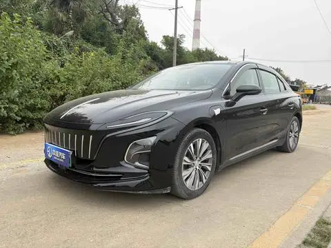 Hongqi E-QM5 2023