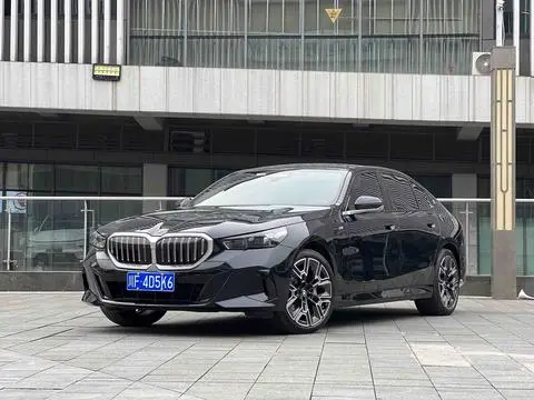 BMW 5 Series 2025