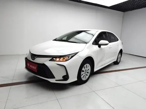 Toyota Corolla 2021 — фото 1