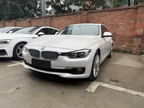 BMW 3 Series 2018 — фото 1
