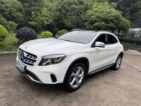 Mercedes-Benz GLA 2018 — фото 1