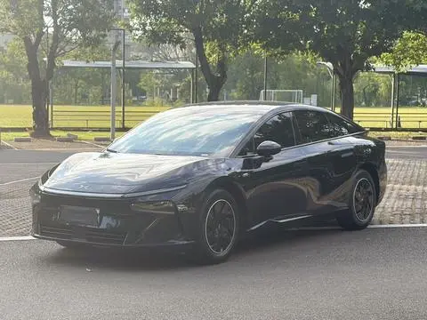 XPeng 小鹏P7+ 2024