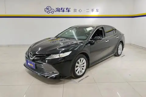 Toyota Camry 2019