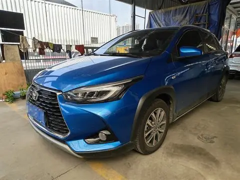 Toyota YARIS L 2021 — фото 1