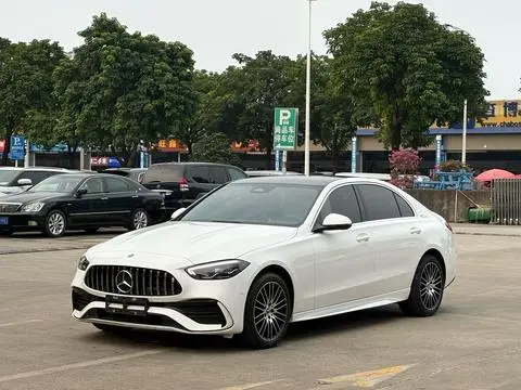Mercedes-Benz C-Class 2025 — фото 1