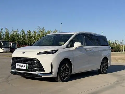 Buick GL8 PHEV 2025