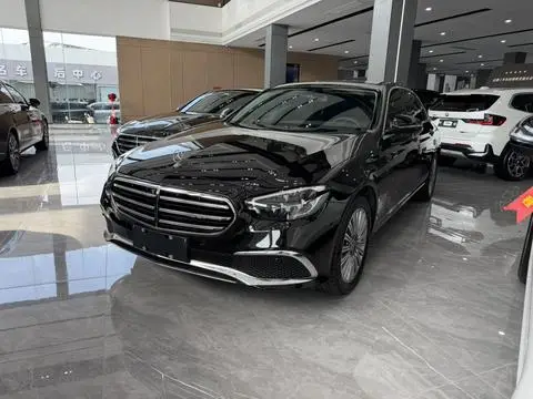 Mercedes-Benz E-Class 2022