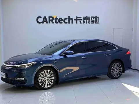 Geely A7 EM 2025 — фото 1
