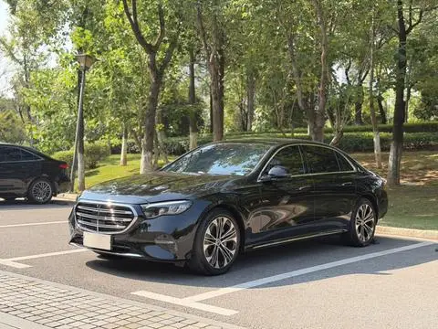Mercedes-Benz E-Class 2025
