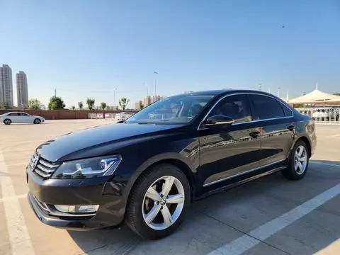 Volkswagen Passat 2015 — фото 1