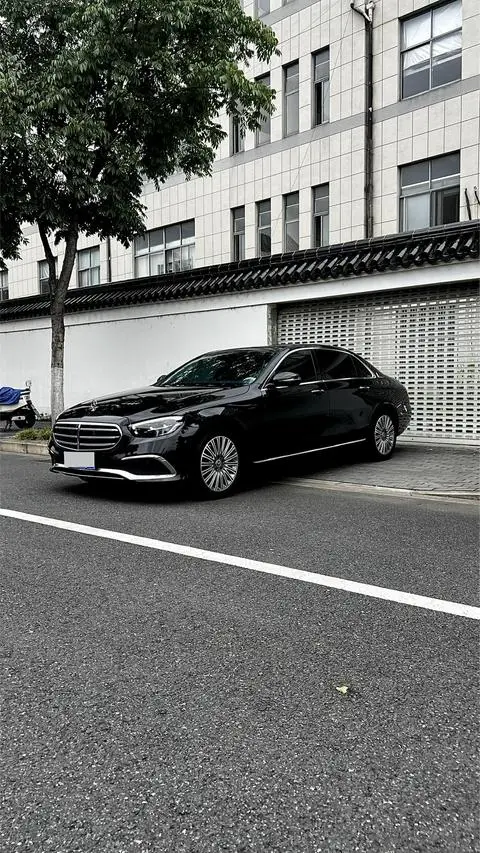 Mercedes-Benz E-Class 2021