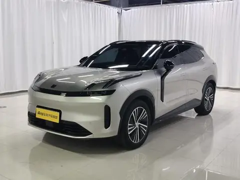 Lynk & Co 08 EM-P 2023