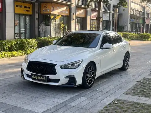 Infiniti Q50 2014