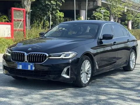 BMW 5 Series 2021 — фото 1