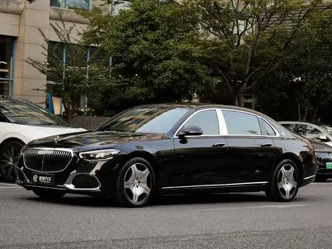 Mercedes-Benz 迈巴赫S-Class 2023