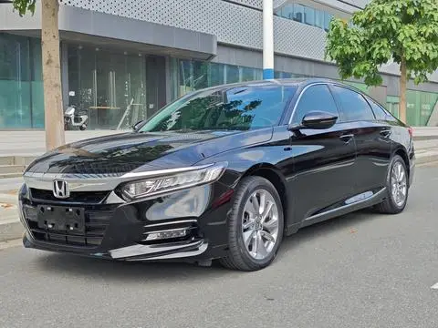 Honda Accord 2018 — фото 1