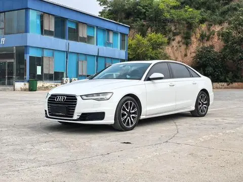 Audi A6L 2018 — фото 1
