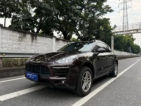 Porsche Macan 2016