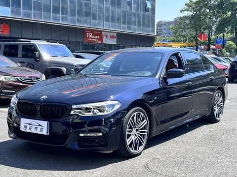 BMW 5 Series 2018 — фото 1