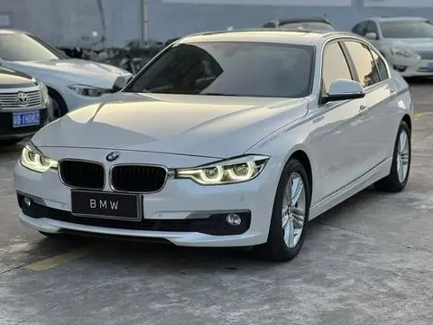 BMW 3 Series 2016 — фото 1