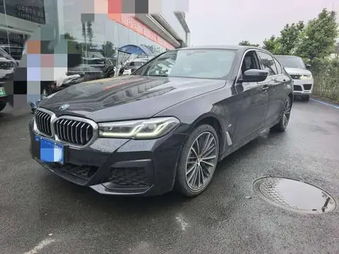BMW 5 Series 2021 — фото 1