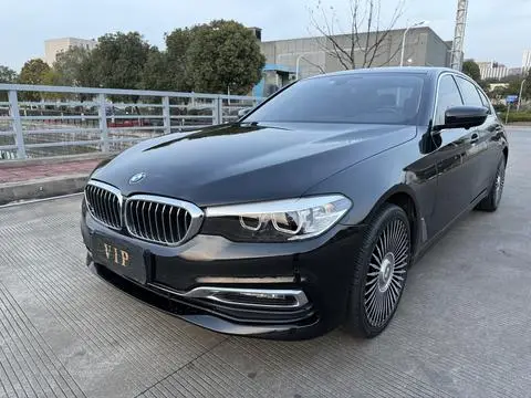 BMW 5 Series 2019 — фото 1