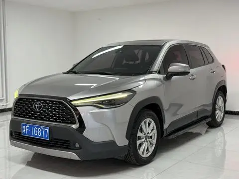 Toyota Corolla锐放 2022 — фото 1