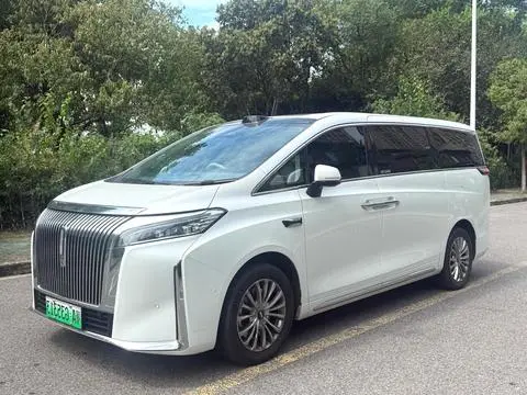 Wey 高山 PHEV 2025