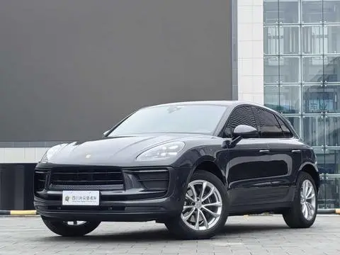 Porsche Macan 2024 — фото 1