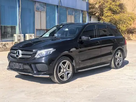 Mercedes-Benz GLE 2016