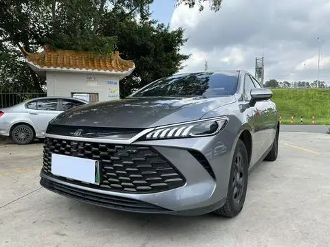 BYD 秦PLUS DM 2025 — фото 1