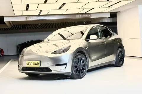 Tesla Model Y 2022 — фото 1