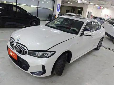 BMW 3 Series 2023 — фото 1