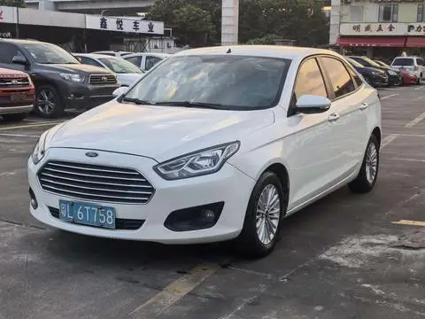 Ford Escort 2015