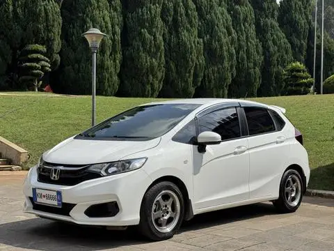 Honda Fit 2018 — фото 1