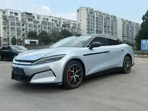 BYD Han L EV 2025