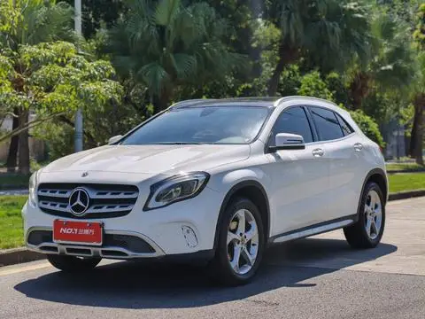 Mercedes-Benz GLA 2017 — фото 1